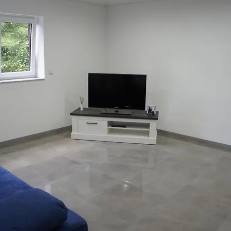2- Zimmer-wohnung *